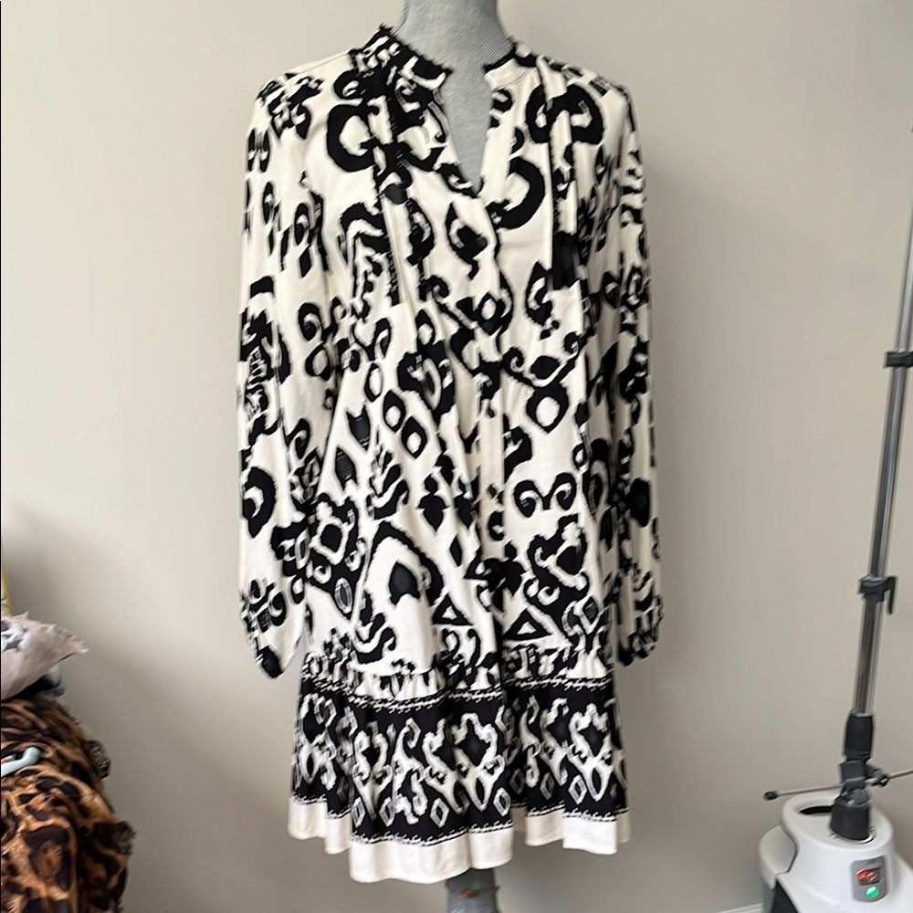 Zara Black and White Patterned Dress